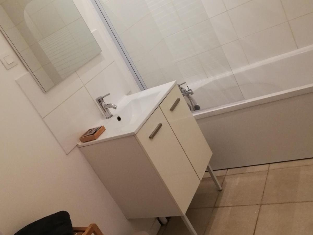 Logement Entier Au Calme Villers-Outreaux Kültér fotó